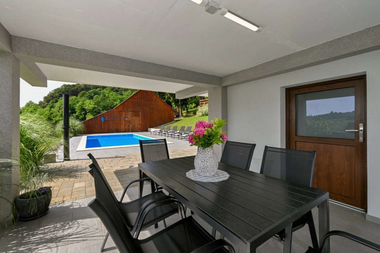 Kuca Za Odmor Wellness Bazen Idilira