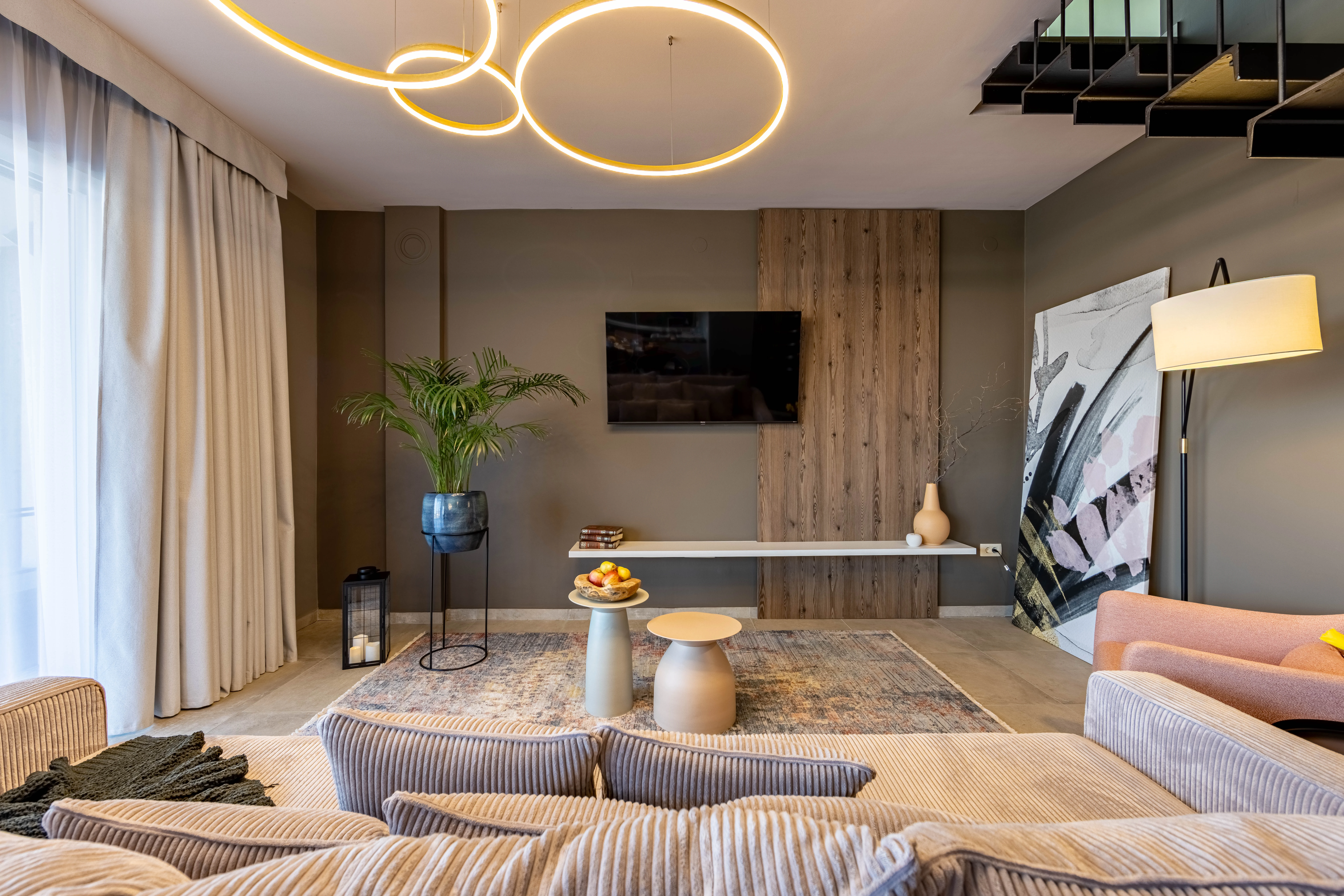 Luxury Apartments Iris Idilira Agency