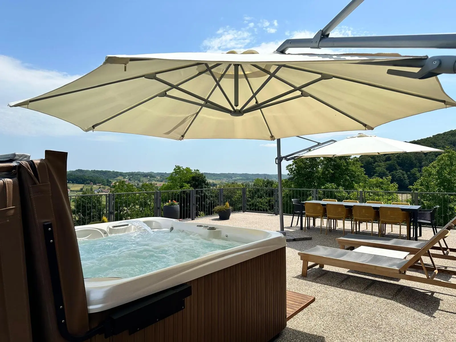 Jacuzzi Villa Pine Log