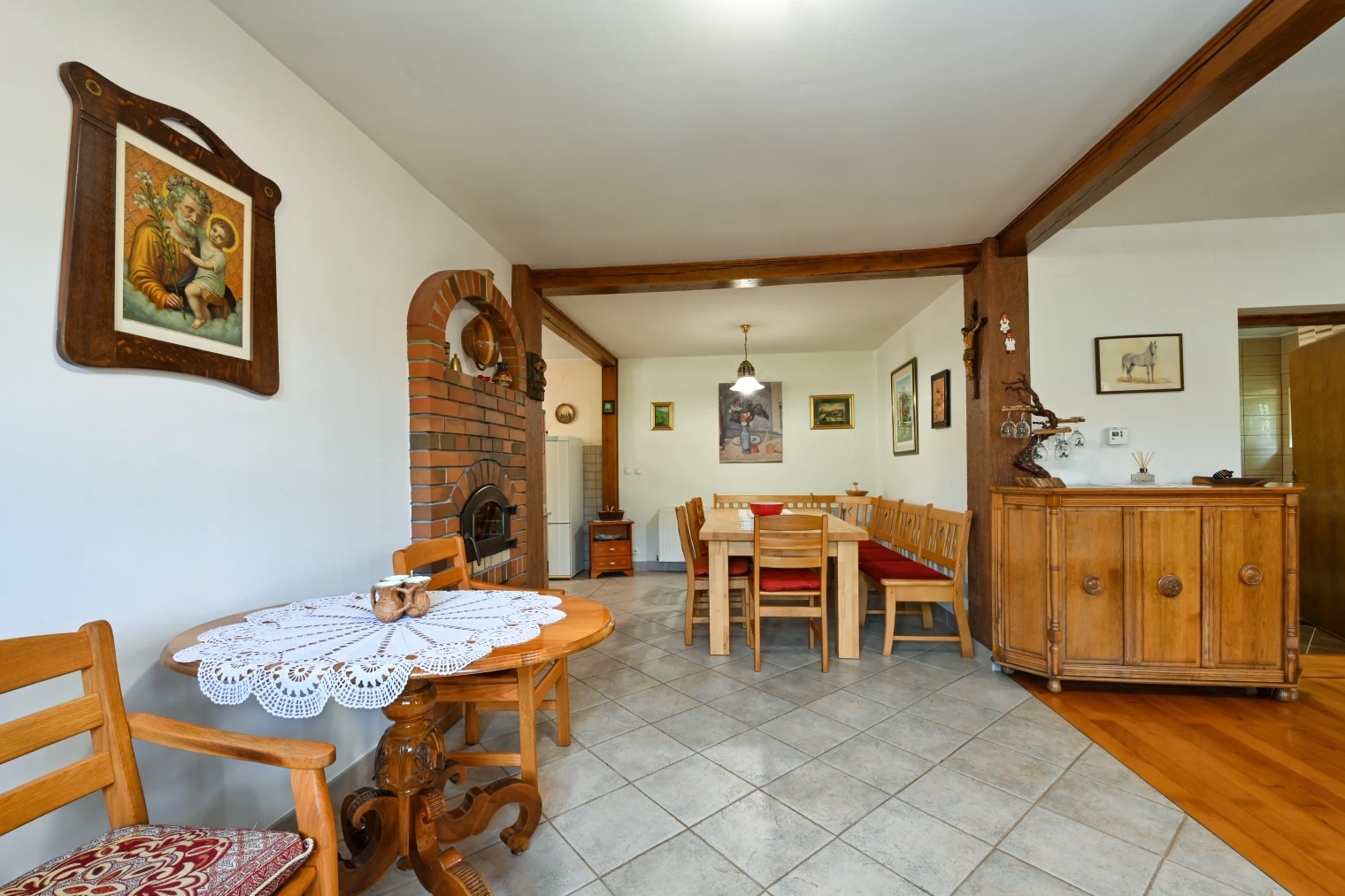 Authentic Zagorje Huse Book